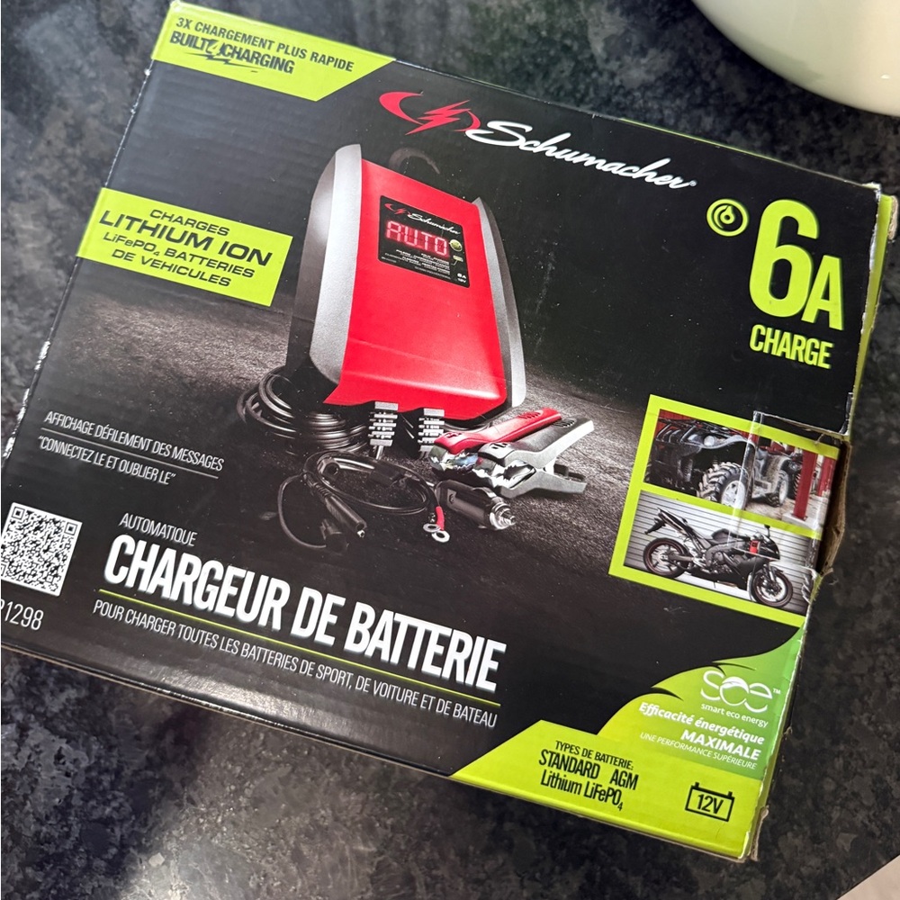 Brand new Schumacher SP1298 6 Amp 12V Automatic Battery Charger